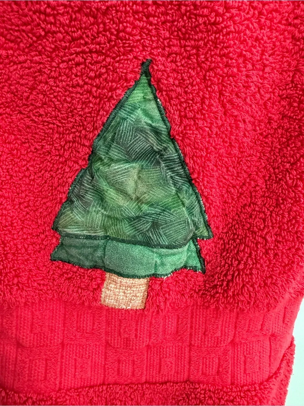 Christmas Holiday Plush Bath Towel Set - Black & Red with Tree Embroidery